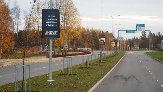 lyhtypylväsmainos_kotka Kuva mainostaulusta Kotkassa