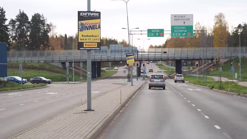 mussalontie Ulkomainospaikat Mussalontiellä